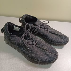 LIKE NEW Boost Sneakers